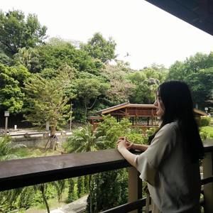 Meet your Posher, Jialu